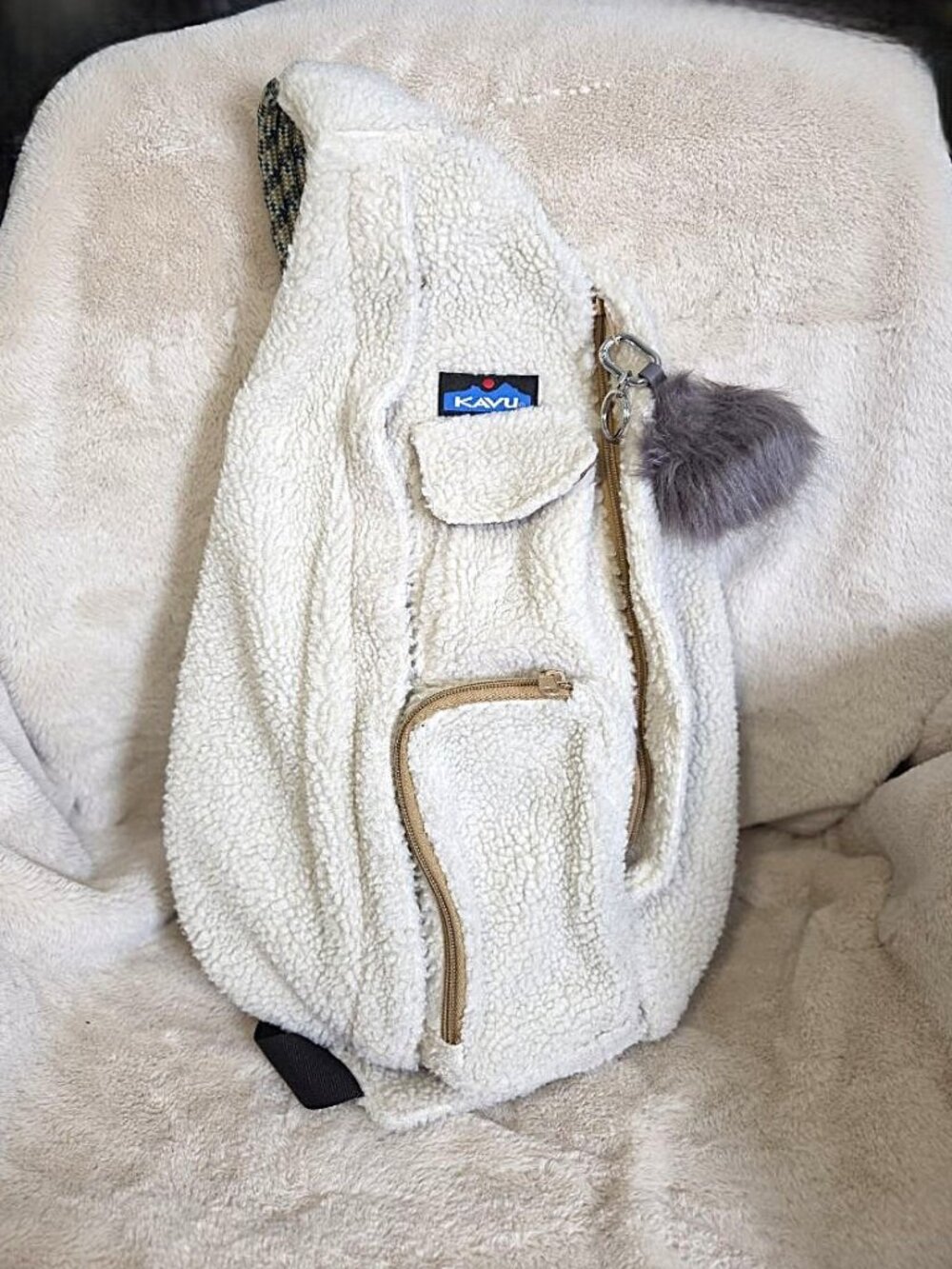 KAVU Sherpa Rope Sling Backpack Creme White Fuzzy Teddy Cozy Crossbody Purse